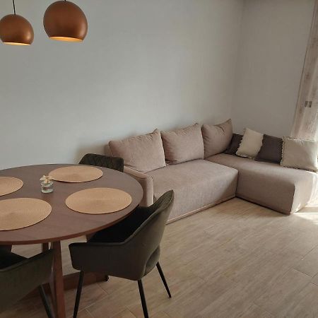 Apartmani Diana 비오그라드나모루 외부 사진