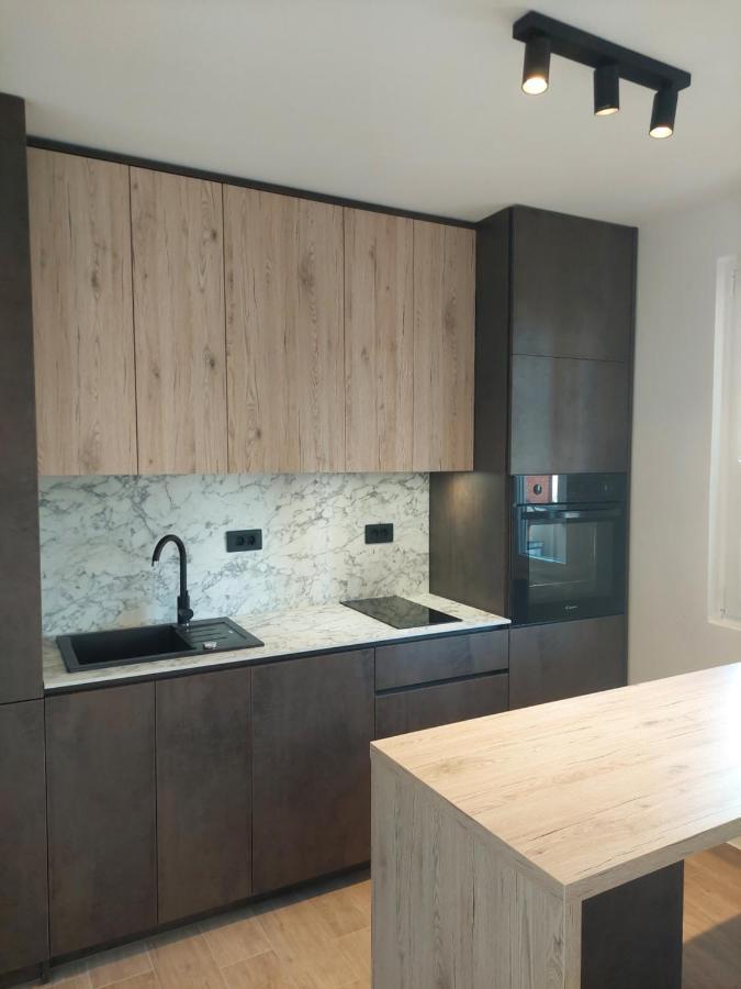 Apartmani Diana 비오그라드나모루 외부 사진