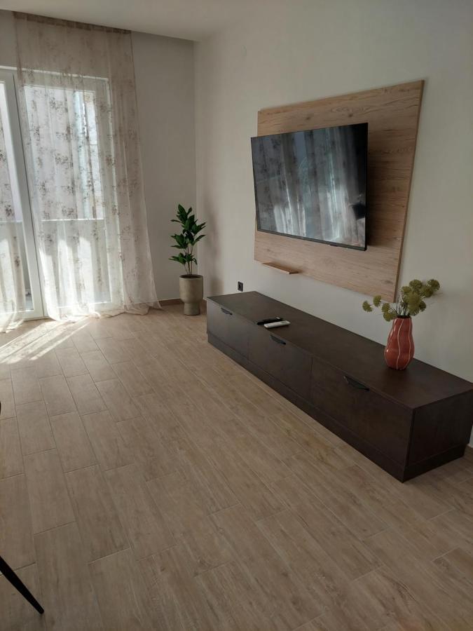 Apartmani Diana 비오그라드나모루 외부 사진