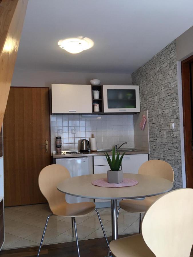 Apartmani Diana 비오그라드나모루 외부 사진